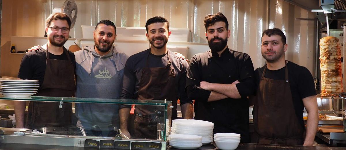 Bilde av Gutta på Aleppo Bahebek